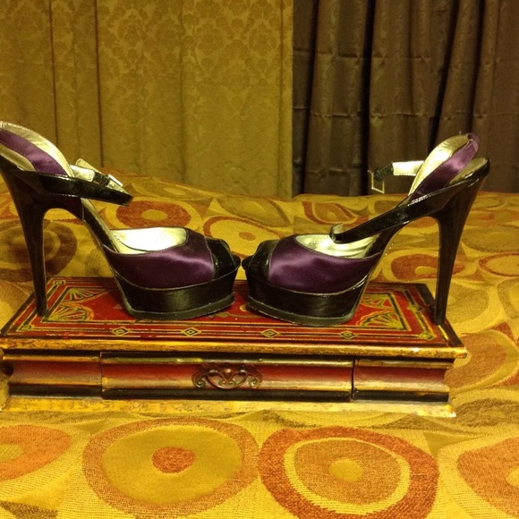 Bebe Heels - Picture 4 of 5